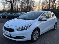 Gebraucht Kia Ceed Attract 99 PS (72 kW) 2014 Weiß Kleinwagen