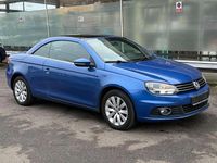 Gebraucht VW Eos Basis 122 PS (89 kW) 2013 Rising blue metallic Cabrio