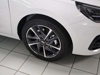 Neu Hyundai i30 101 PS (74 kW) 2025 Weiss Kombi