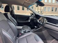 Gebraucht Kia Niro 105 PS (77 kW) 2019 Blau SUV