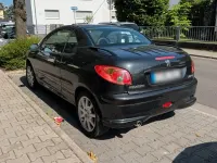 Gebraucht Peugeot 206 CC 109 PS (80 kW) 2006 Schwarz Cabrio
