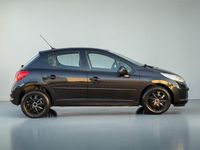 Gebraucht Peugeot 207 Tendance 95 PS (69 kW) 2009 Limousine