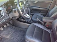 Gebraucht Kia Stonic Platinum 120 PS (88 kW) 2017 Rot SUV