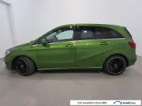 Gebraucht Mercedes B180 109 PS (80 kW) 2017 Grün Van / Kleinbus