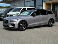 Gebraucht Volvo V60 145 PS (106 kW) 2025 Kombi