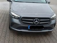 Gebraucht Mercedes B200 150 PS (110 kW) 2020 Grau Van / Kleinbus