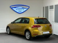 Gebraucht VW Golf VII Comfortline 110 PS (80 kW) 2017 Gelb Limousine