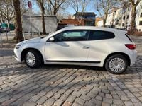 Second-hand VW Scirocco 122 CP (89 kW) 2011 Alb Coupe