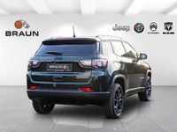 Neu Jeep Compass North 131 PS (96 kW) 2025 Techno green/dach schwarz SUV