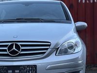 Usata Mercedes B150 95 CV (69 kW) 2006 Argento Monovolume