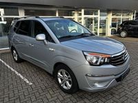 Gebraucht Ssangyong (KGM) Rodius 178 PS (130 kW) 2017 Silber Van / Kleinbus