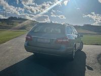 Gebraucht Mercedes E250 204 PS (150 kW) 2010 Grau Kombi