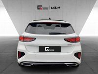 Gebraucht Kia Ceed GT GT-Line 140 PS (102 kW) 2025 Hw2) deluxe white m (weiss Limousine