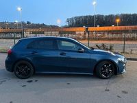 Gebraucht Mercedes A200 AMG line 150 PS (110 kW) 2020 Blau Limousine