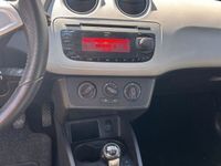 gebraucht Seat Ibiza 1.6 16V Sport 77kW 104 PS 8-Fach-bereift