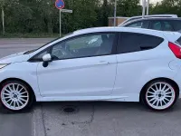 Gebraucht Ford Fiesta ST 182 PS (133 kW) 2015 Weiß Kleinwagen