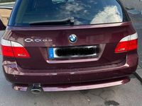 Gebraucht BMW 520 163 PS (119 kW) 2010 Rot Kombi