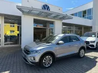 Gebraucht VW T-Roc Style 150 PS (110 kW) 2022 Pyrit silber metallic (metallic) SUV