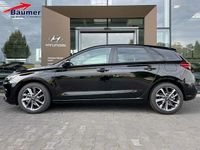Gebraucht Hyundai i30 Advantage 101 PS (74 kW) 2024 Abyss black Kleinwagen