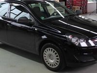 Gebraucht Opel Astra 143 PS (105 kW) 2007 Schwarz Limousine