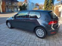Gebraucht VW Golf VII Trendline 86 PS (63 kW) 2018 Grau Limousine