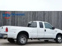 Używany Ford V8 325 KM (239 kW) 2005 Biały SUV