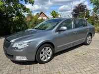 Gebraucht Skoda Superb Comfort 160 PS (117 kW) 2011 Grau Limousine