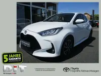 Gebraucht Toyota Yaris Team 125 PS (91 kW) 2021 Weiß Kleinwagen
