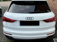 gebraucht Audi Q3 35 TFSI S line Pano AHK div. Extras