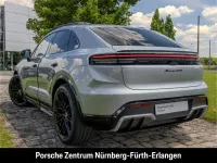 Neu Porsche Macan 419 kW (571 PS) 2026 Silber SUV