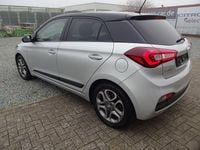 Gebraucht Hyundai i20 Style 84 PS (61 kW) 2019 Silber Limousine