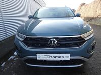 Gebraucht VW T-Roc Move 116 PS (85 kW) 2024 Petroleum blue (blau) SUV