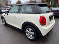 Gebraucht Mini Cooper 136 PS (100 kW) 2017 Weiß Kleinwagen