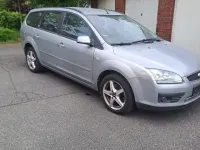 Gebraucht Ford Focus Ghia 145 PS (106 kW) 2005 Grau Kombi