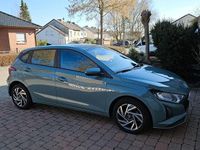 Gebraucht Hyundai i20 Trend 101 PS (74 kW) 2024 Grün Kleinwagen