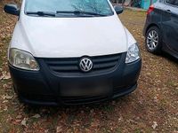 Gebraucht VW Fox 54 PS (39 kW) 2010 Weiß Kleinwagen