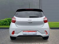 Gebraucht Hyundai i10 GO! 67 PS (49 kW) 2023 Met (silber Kleinwagen