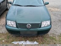 Second-hand VW Bora 101 CP (74 kW) 1999 Verde Berlinǎ