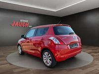 Gebraucht Suzuki Swift Comfort 94 PS (69 kW) 2016 Rot Kleinwagen
