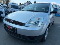Gebraucht Ford Fiesta 70 PS (51 kW) 2004 Silber Kleinwagen