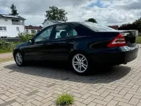 Gebraucht Mercedes C180 142 PS (104 kW) 2004 Schwarz Limousine