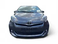 Gebraucht Toyota Verso-S Club 90 PS (66 kW) 2013 Grau Van / Kleinbus