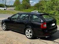 gebraucht Skoda Octavia Combi 2.0 TDI Sport Edition