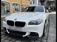 Gebraucht BMW 550 407 PS (299 kW) 2011 Weiß Limousine