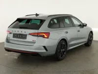 Neu Skoda Octavia RS 265 PS (194 kW) 2026 Smokey diamond silver metallic Kombi
