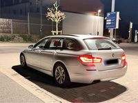 Gebraucht BMW 520 184 PS (135 kW) 2011 Silber Kombi