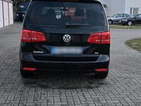 Gebraucht VW Touran 105 PS (77 kW) 2011 Schwarz Van / Kleinbus