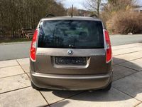 Gebraucht Skoda Roomster Plus Edition 105 PS (77 kW) 2013 Braun Van / Kleinbus