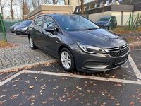 Gebraucht Opel Astra Edition 105 PS (77 kW) 2016 Grau Limousine