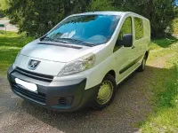 Gebraucht Peugeot TePee 128 PS (94 kW) 2012 Weiß Van / Kleinbus